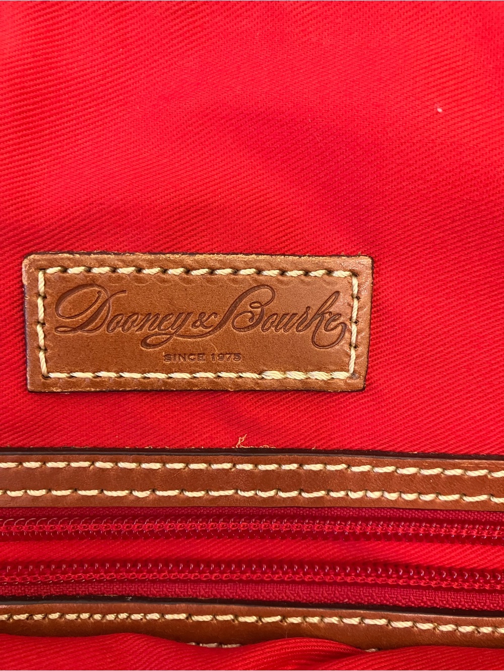 NWT DOONEY & BOURKE ALL WEATHER LEATHER SATCHEL - Picture 6 of 9